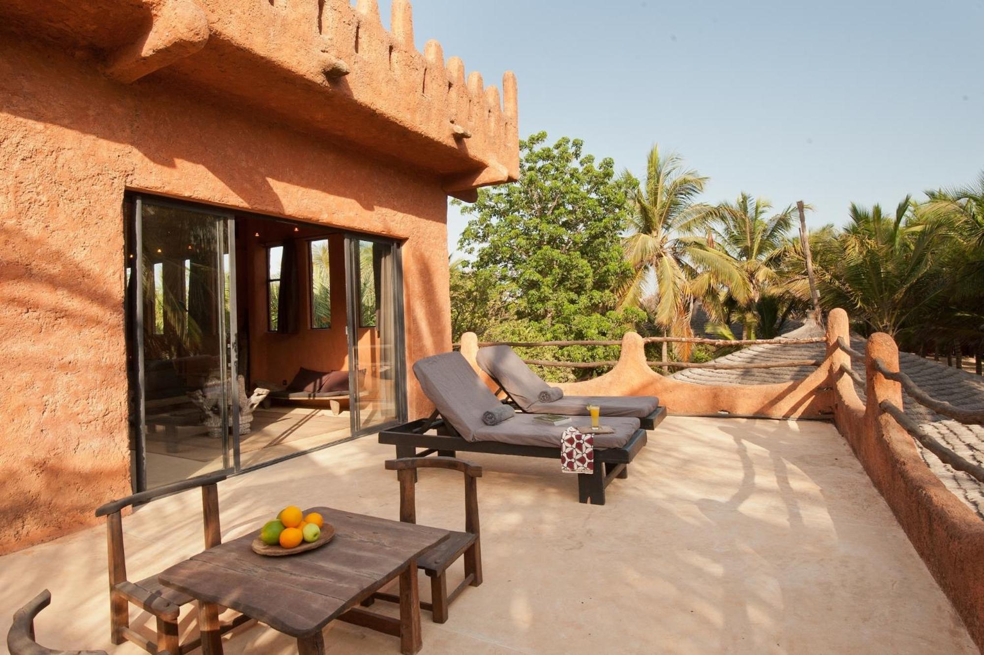 Tama Lodge M'Bour Rom bilde