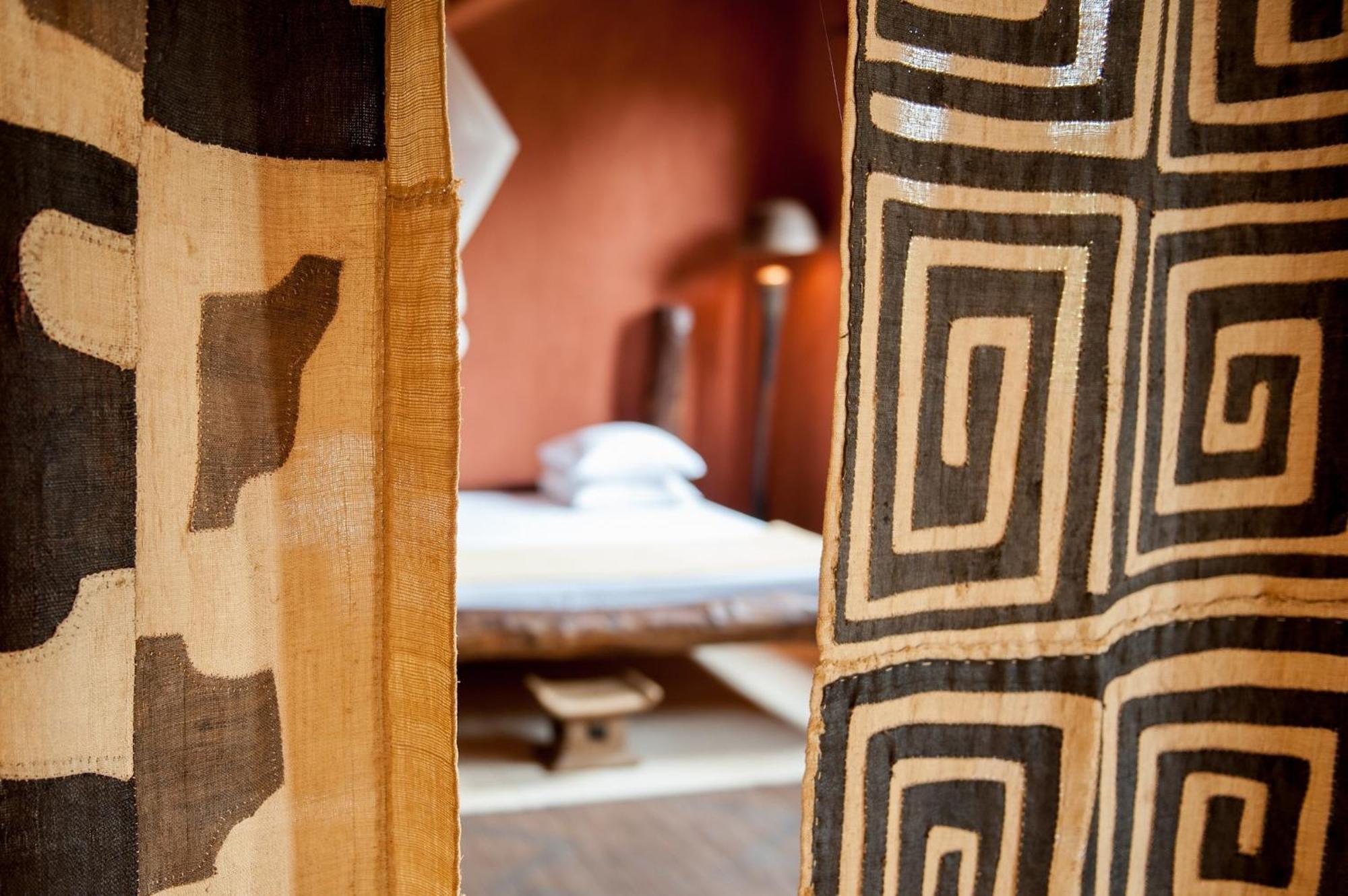 Tama Lodge M'Bour Rom bilde