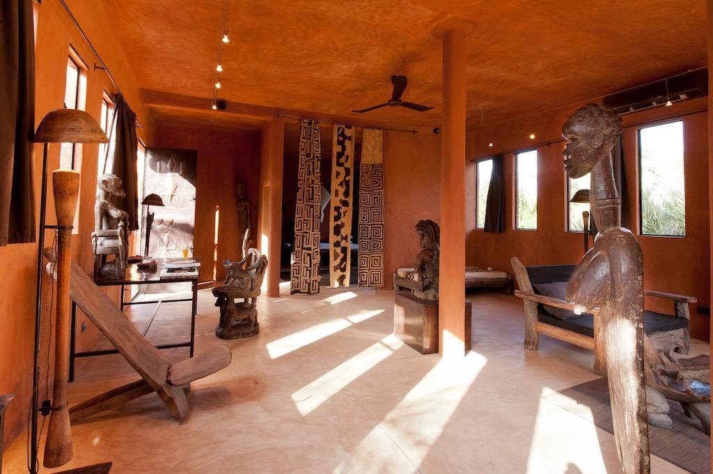 Tama Lodge M'Bour Rom bilde