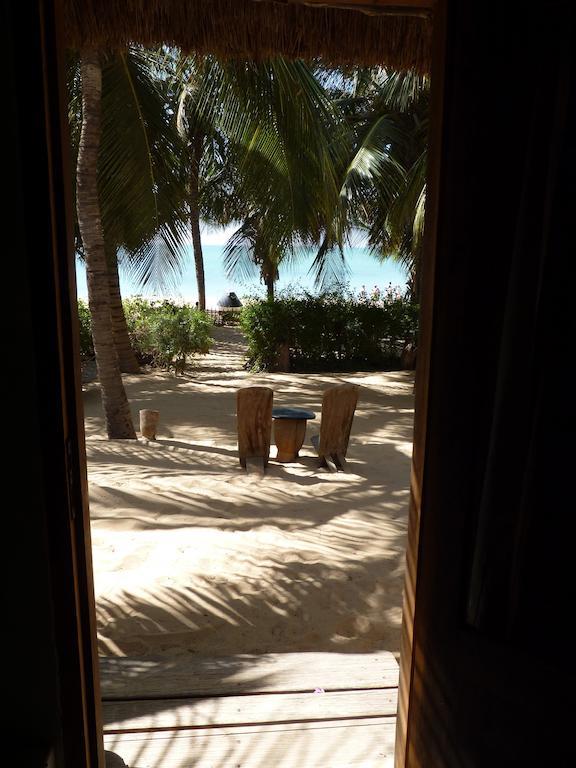 Tama Lodge M'Bour Rom bilde