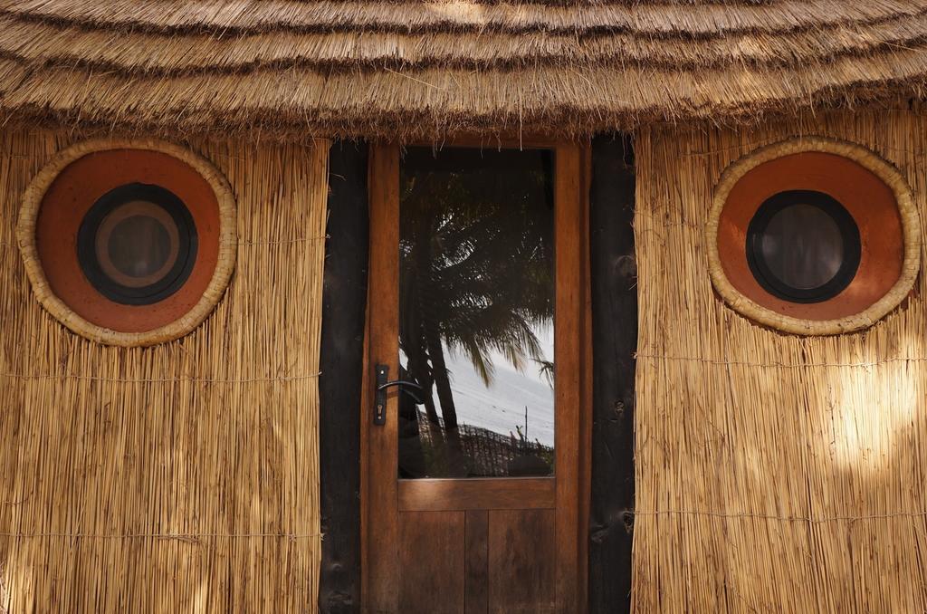 Tama Lodge M'Bour Rom bilde